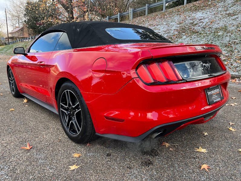Used 2016 Ford Mustang Premium image 32