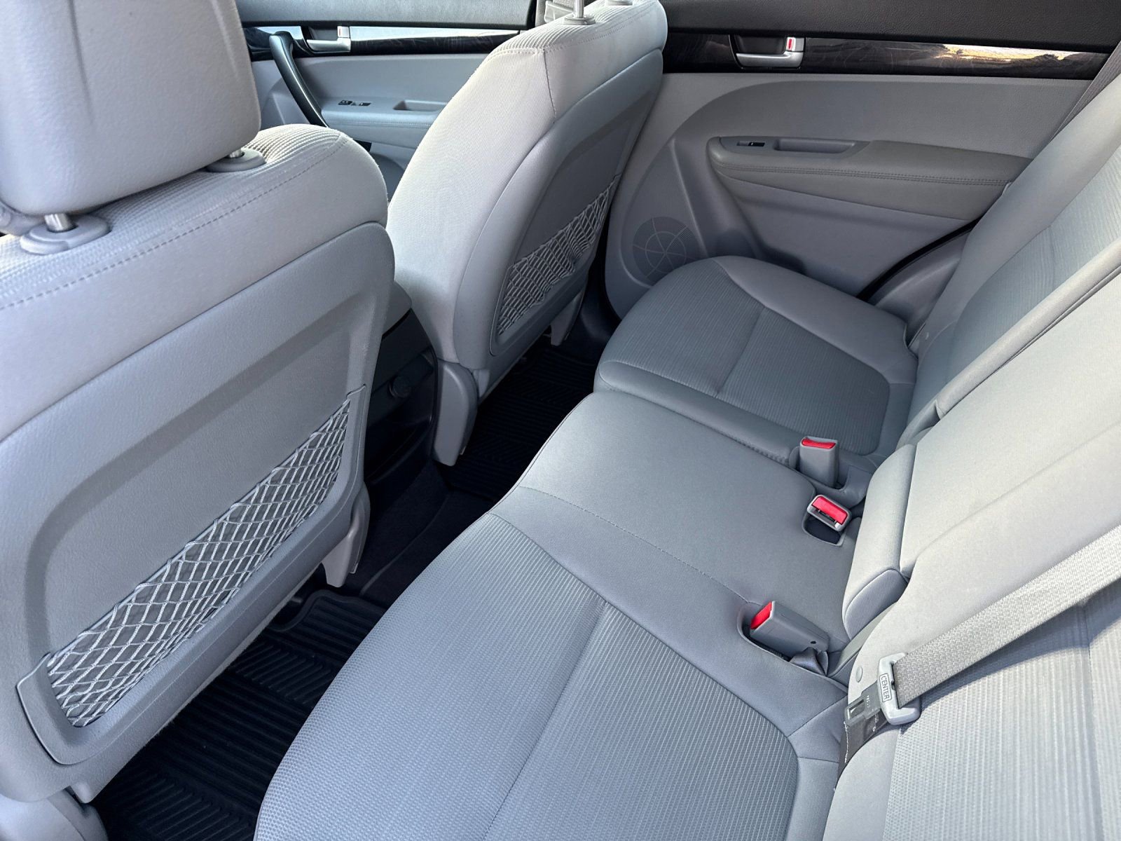 Used 2014 Kia Sorento LX image 12