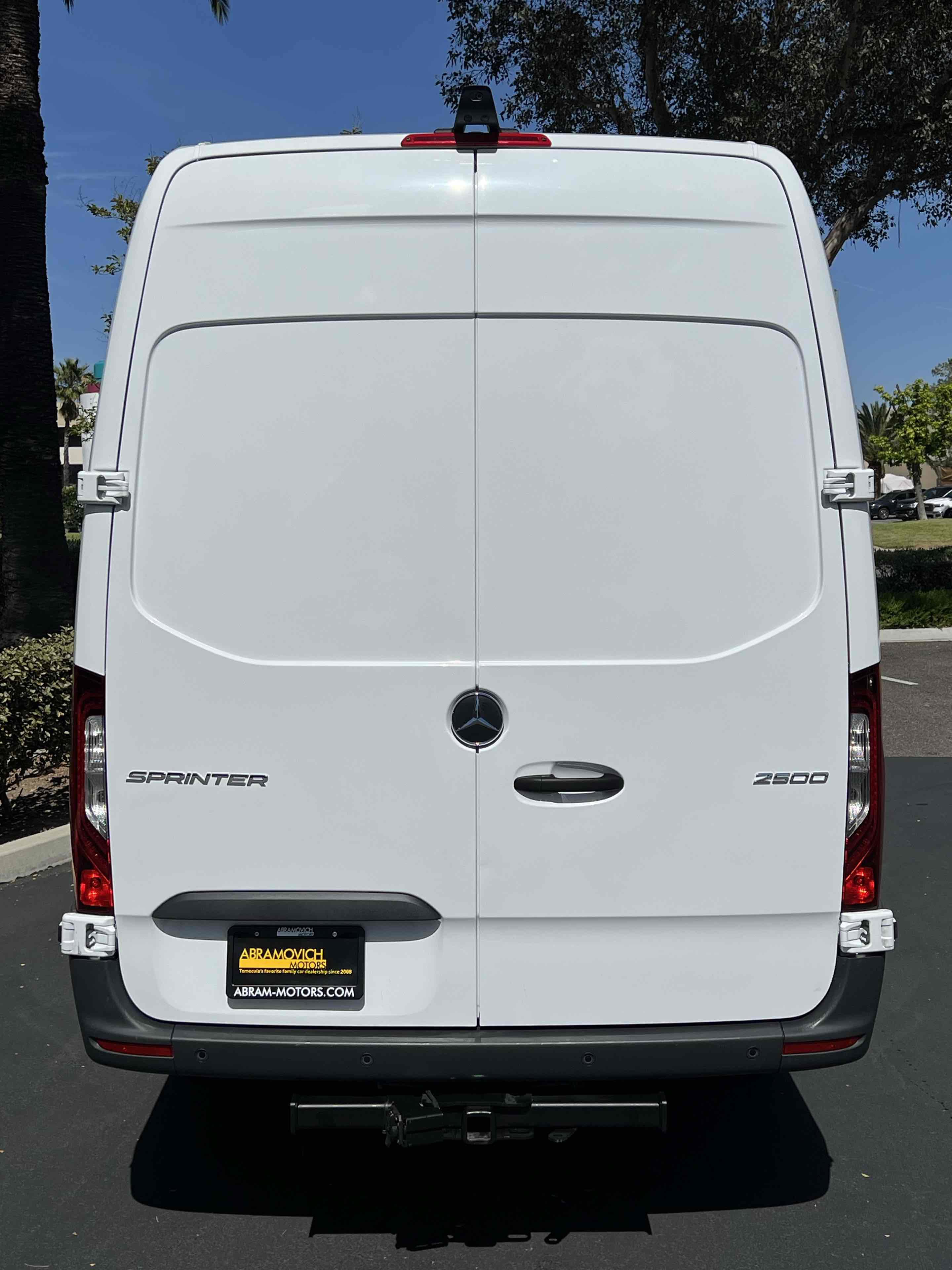 Used 2024 Mercedes-Benz Sprinter 2500 image 38