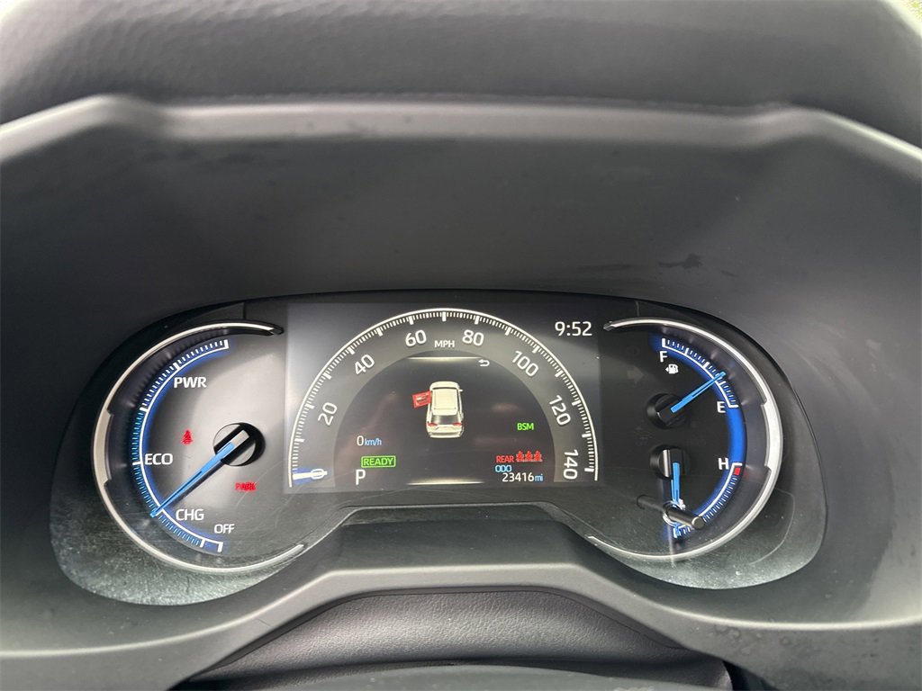 Used 2024 Toyota RAV4 XLE image 29