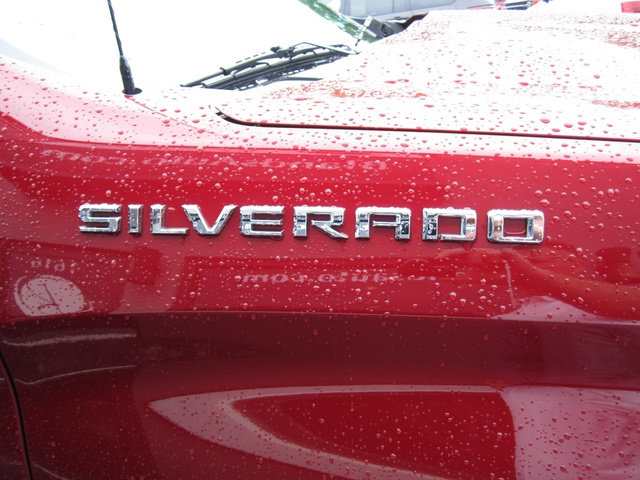 Used 2020 Chevrolet Silverado 1500 LT w/ LT Value Package AWD/4WD image 26