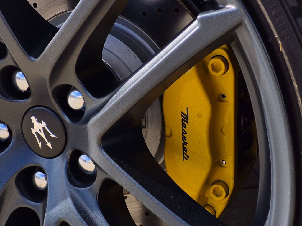 Used 2013 Maserati GranTurismo MC image 29