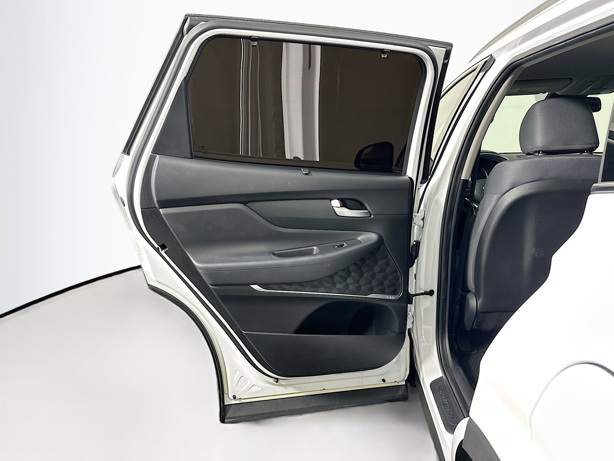 Used 2019 Hyundai Santa Fe SEL FWD image 25