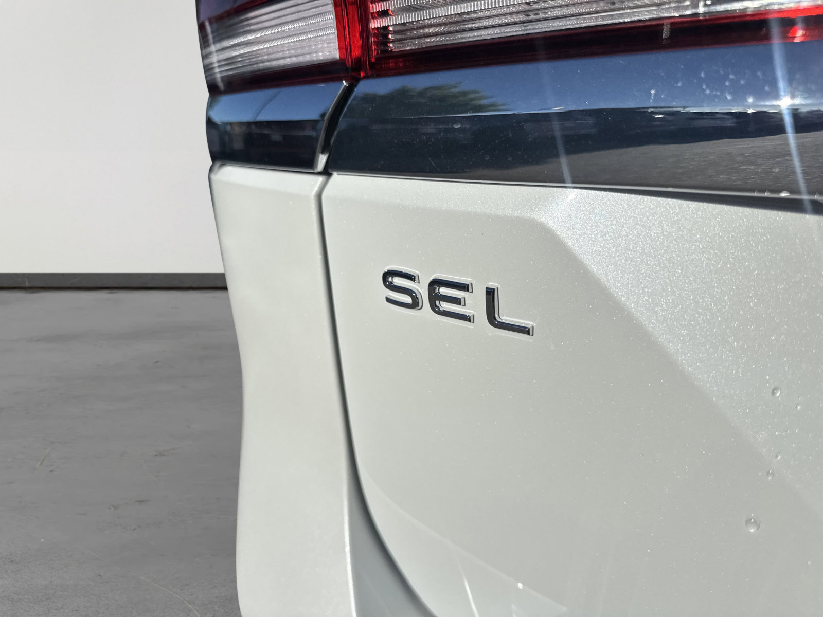 New 2026 Volkswagen Atlas SEL image 6