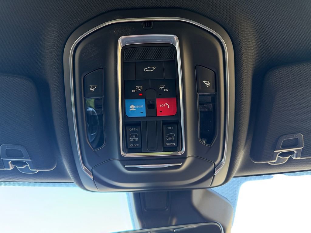 New 2026 Jeep Grand Cherokee Laredo image 24