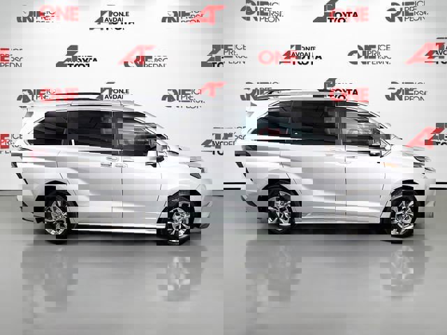 Certified 2024 Toyota Sienna XLE w/ XLE Plus Package image 8