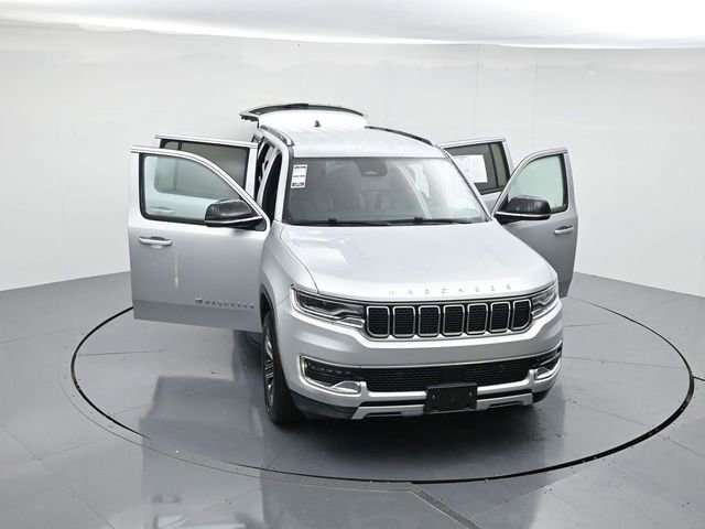 Used 2024 Jeep Wagoneer Series II w/ Flexible Seating Group image 42