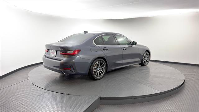 Used 2020 BMW 330i Sedan w/ Convenience Package RWD image 9