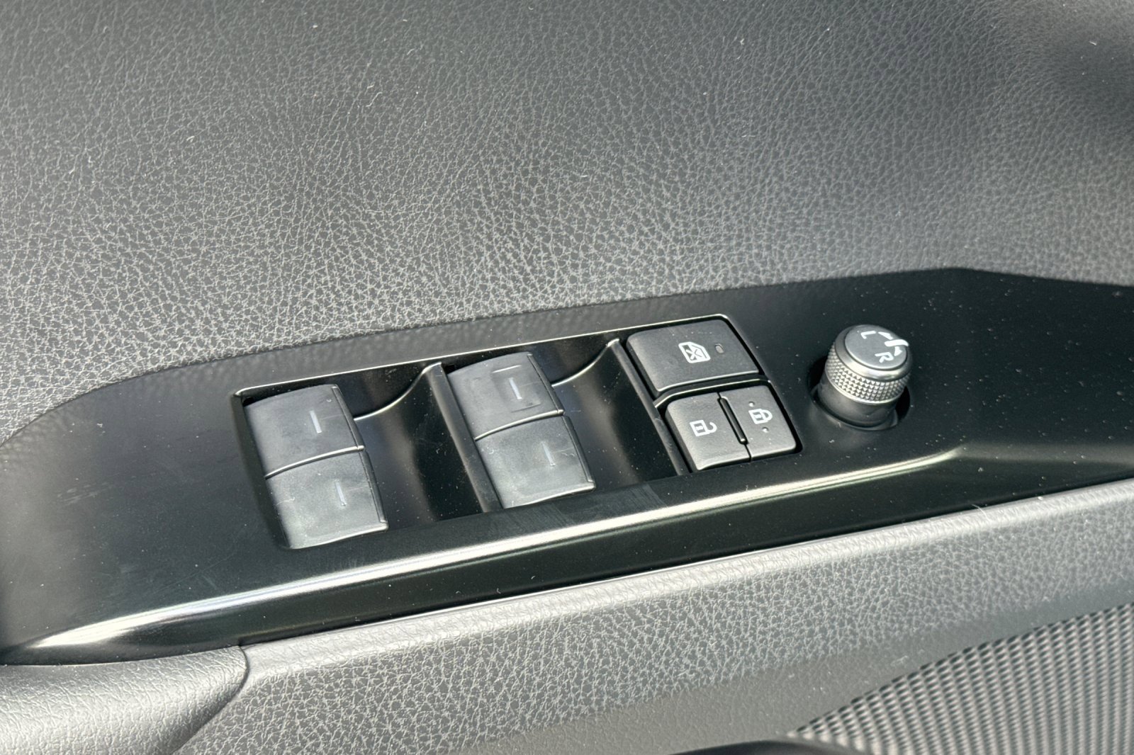 New 2026 Toyota Camry SE image 14