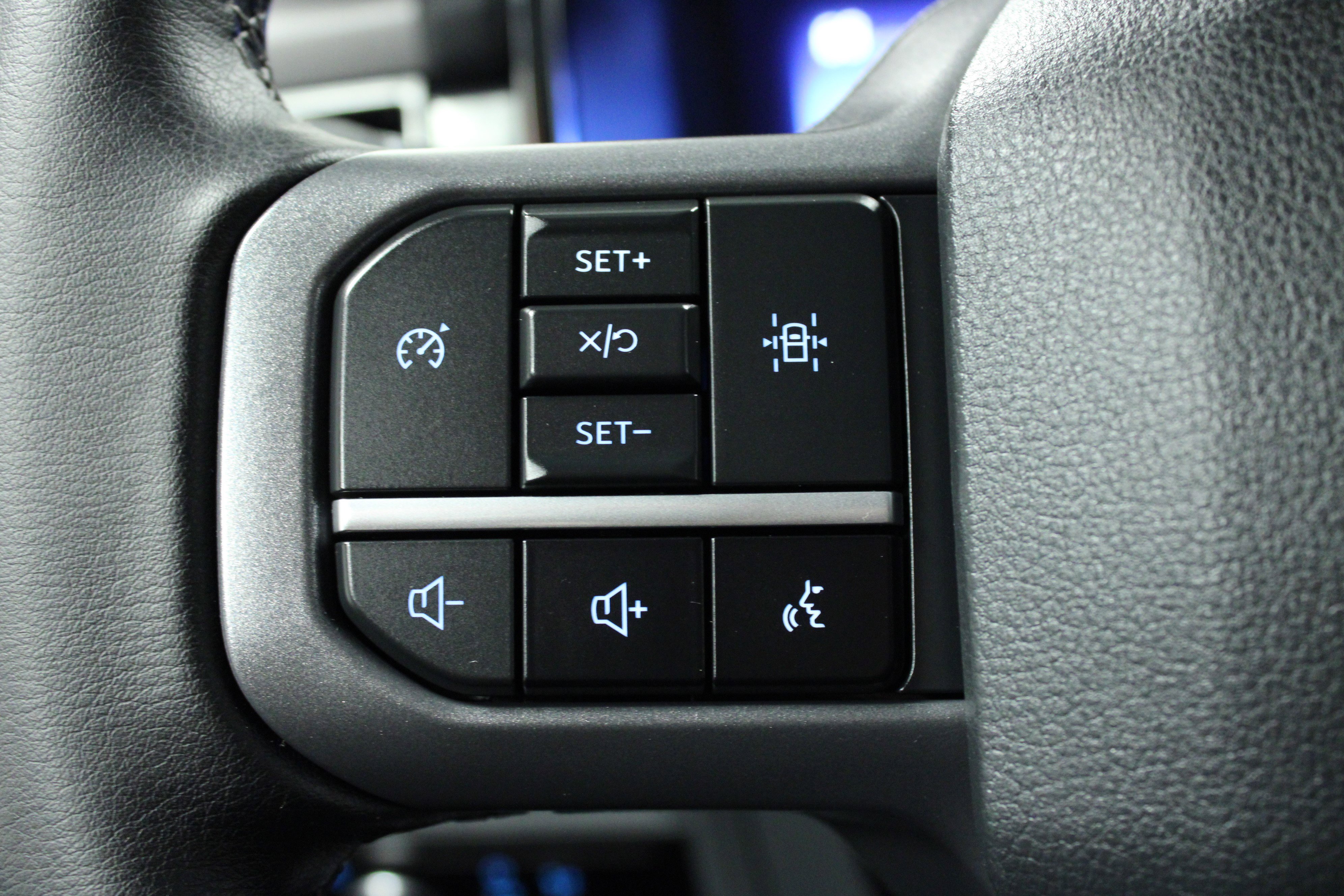 Used 2024 Ford F150 Lightning XLT image 21