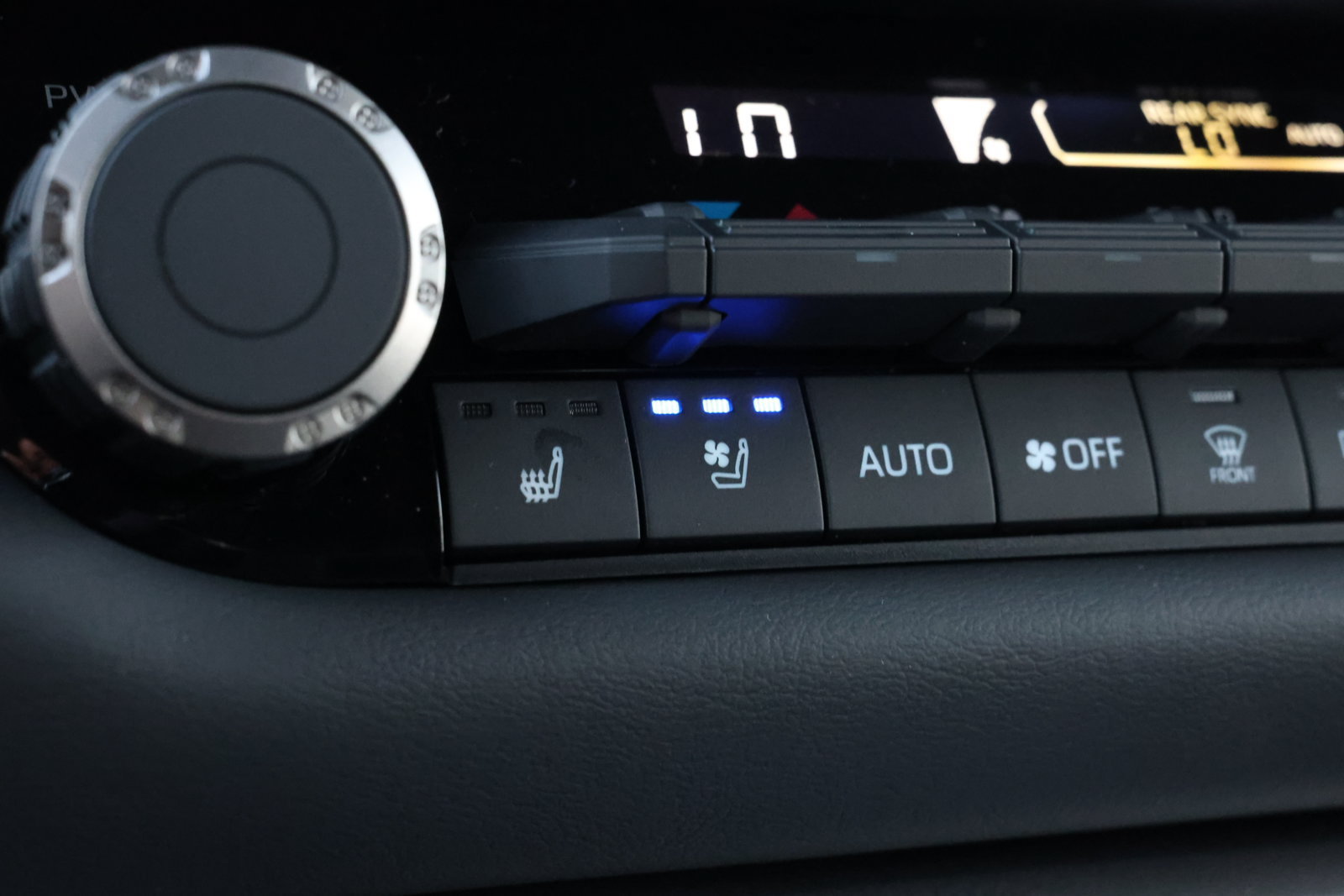 New 2026 Toyota Sequoia Platinum AWD/4WD image 5