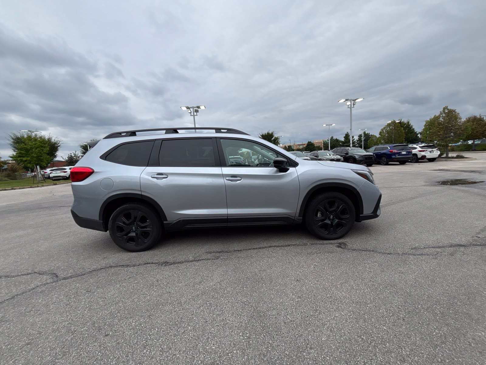 Used 2024 Subaru Ascent Onyx Edition AWD/4WD image 10