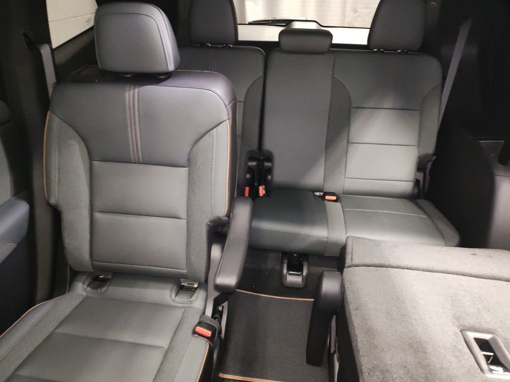 New 2026 GMC Acadia AT4 w/ Super Cruise Package image 29