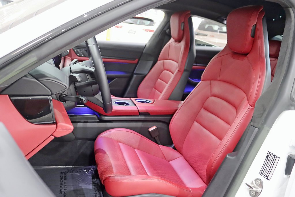 Used 2022 Porsche Taycan Turbo AWD/4WD image 32