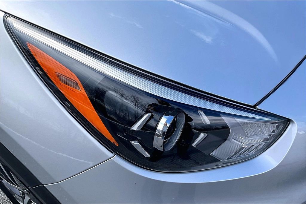 Used 2020 Kia Niro LXS image 30