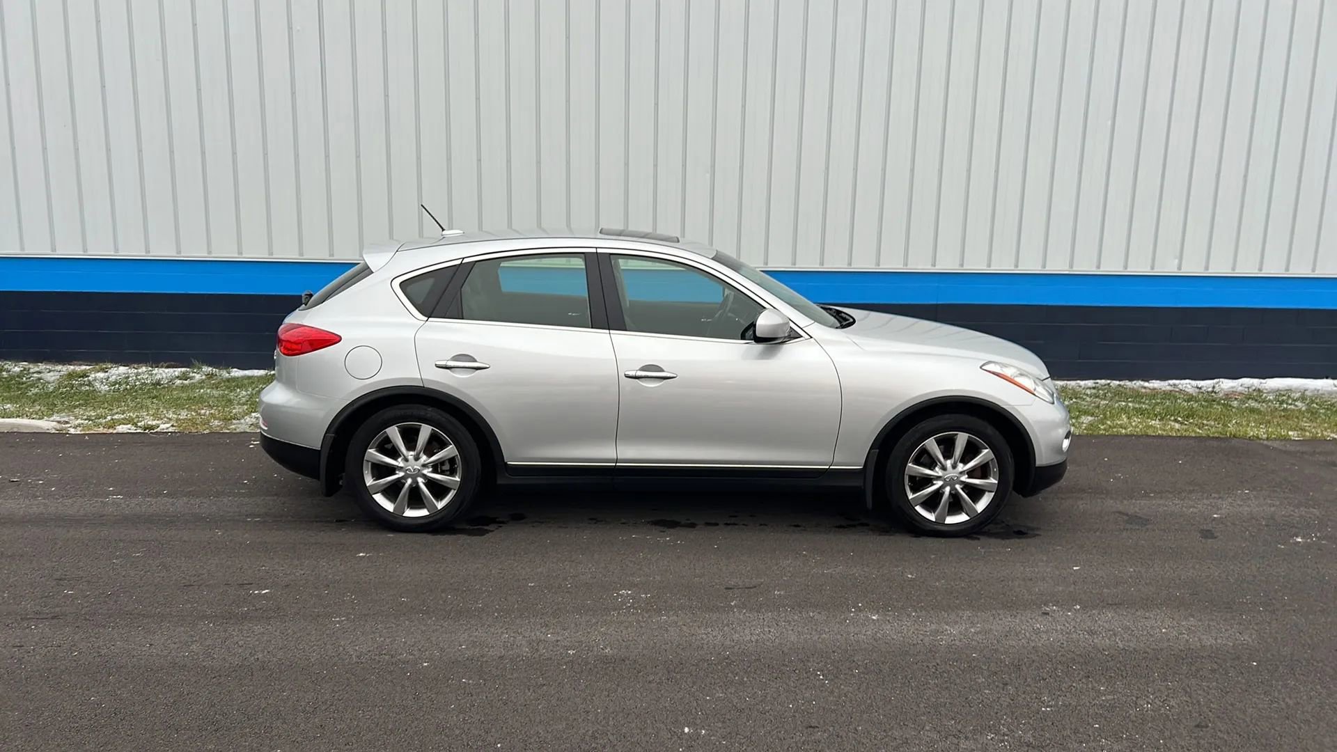 Used 2012 INFINITI EX35 Journey image 4