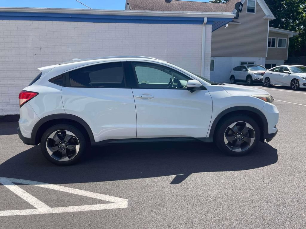 Certified 2018 Honda HR-V EX-L image 4