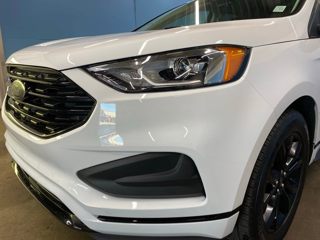 Used 2024 Ford Edge SE w/ Black Appearance Package AWD/4WD image 6
