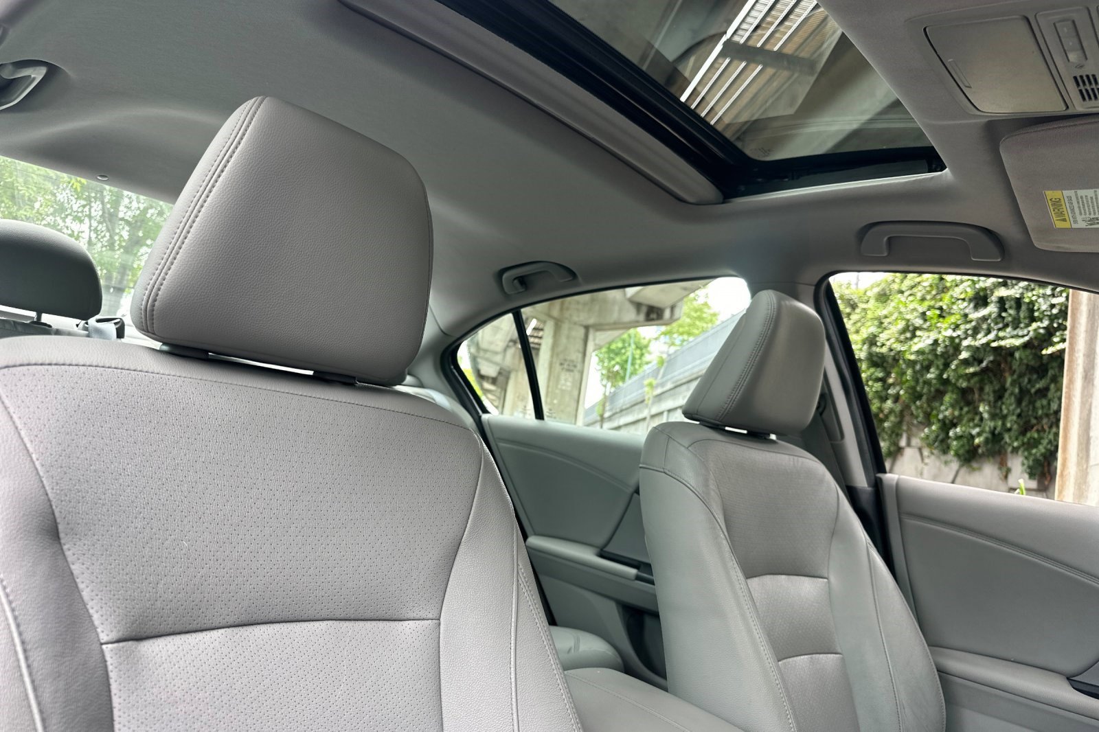 Used 2017 Honda Accord Touring image 16