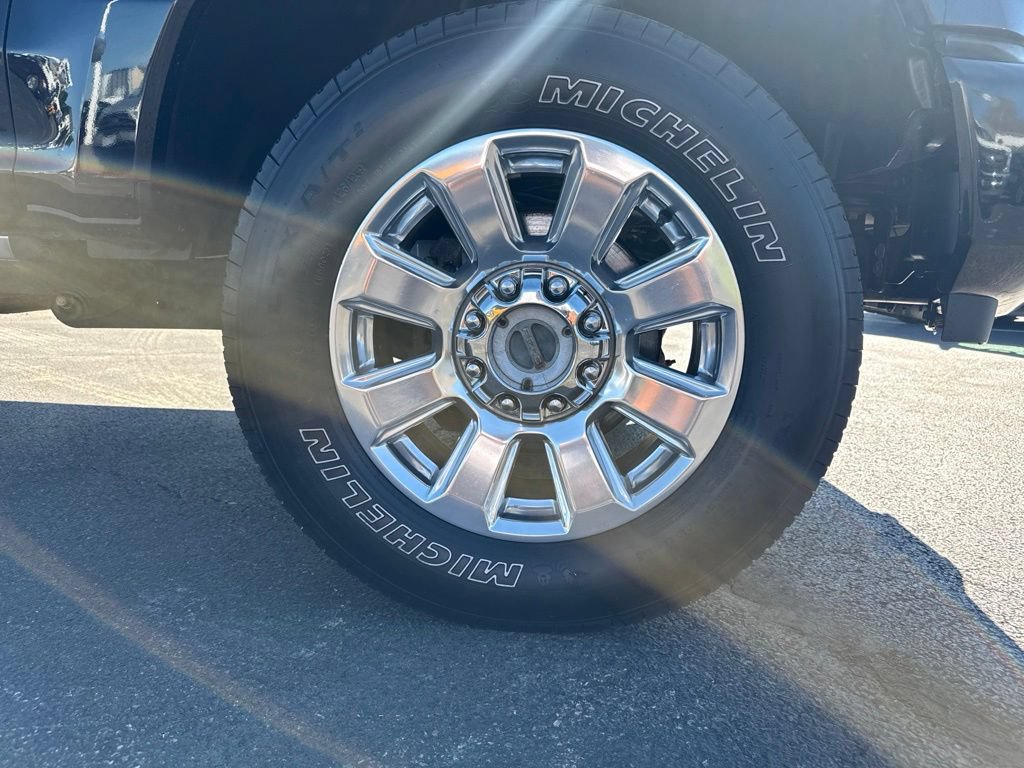 Used 2020 Ford F350 Platinum w/ FX4 Off-Road Package AWD/4WD image 44