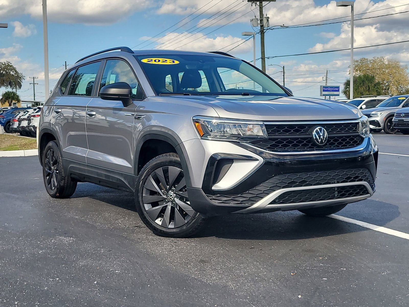 Used 2023 Volkswagen Taos S image 2