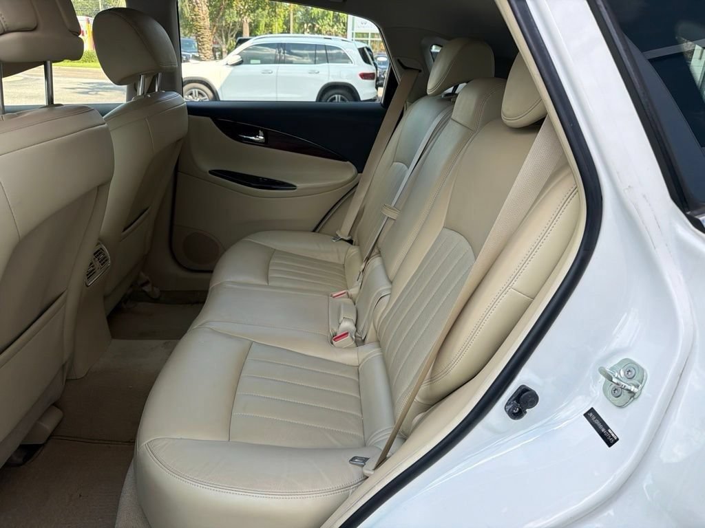 Used 2017 INFINITI QX50 AWD w/ Technology Package image 10