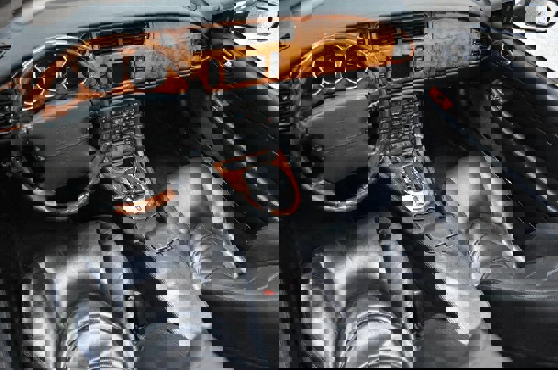 Used 2004 Jaguar XKR Convertible image 16