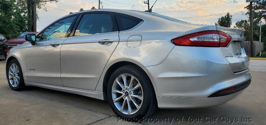 Used 2017 Ford Fusion SE image 21