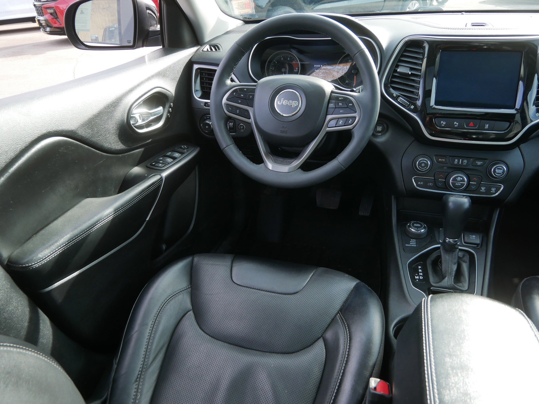 Used 2022 Jeep Cherokee Limited image 9