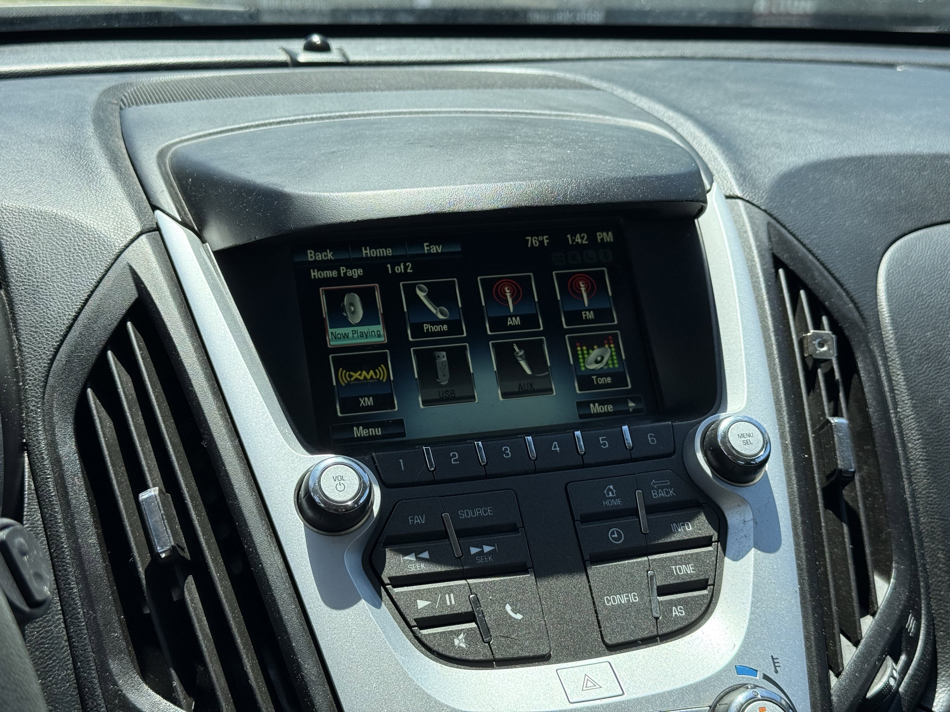 Used 2016 Chevrolet Equinox LS FWD image 19