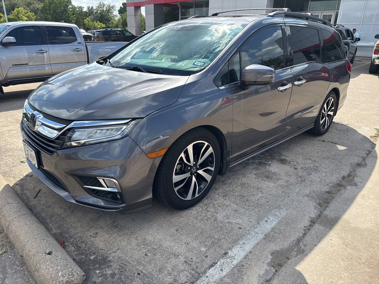 Used 2019 Honda Odyssey Elite image 1