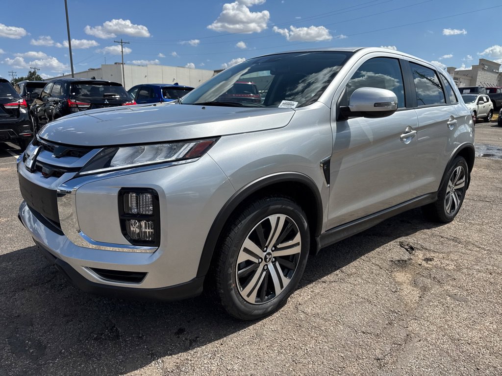 New 2027 Mitsubishi Outlander Sport SE FWD image 3