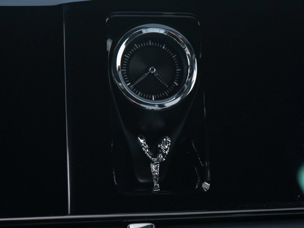 Certified 2025 Rolls-Royce Cullinan AWD/4WD image 47