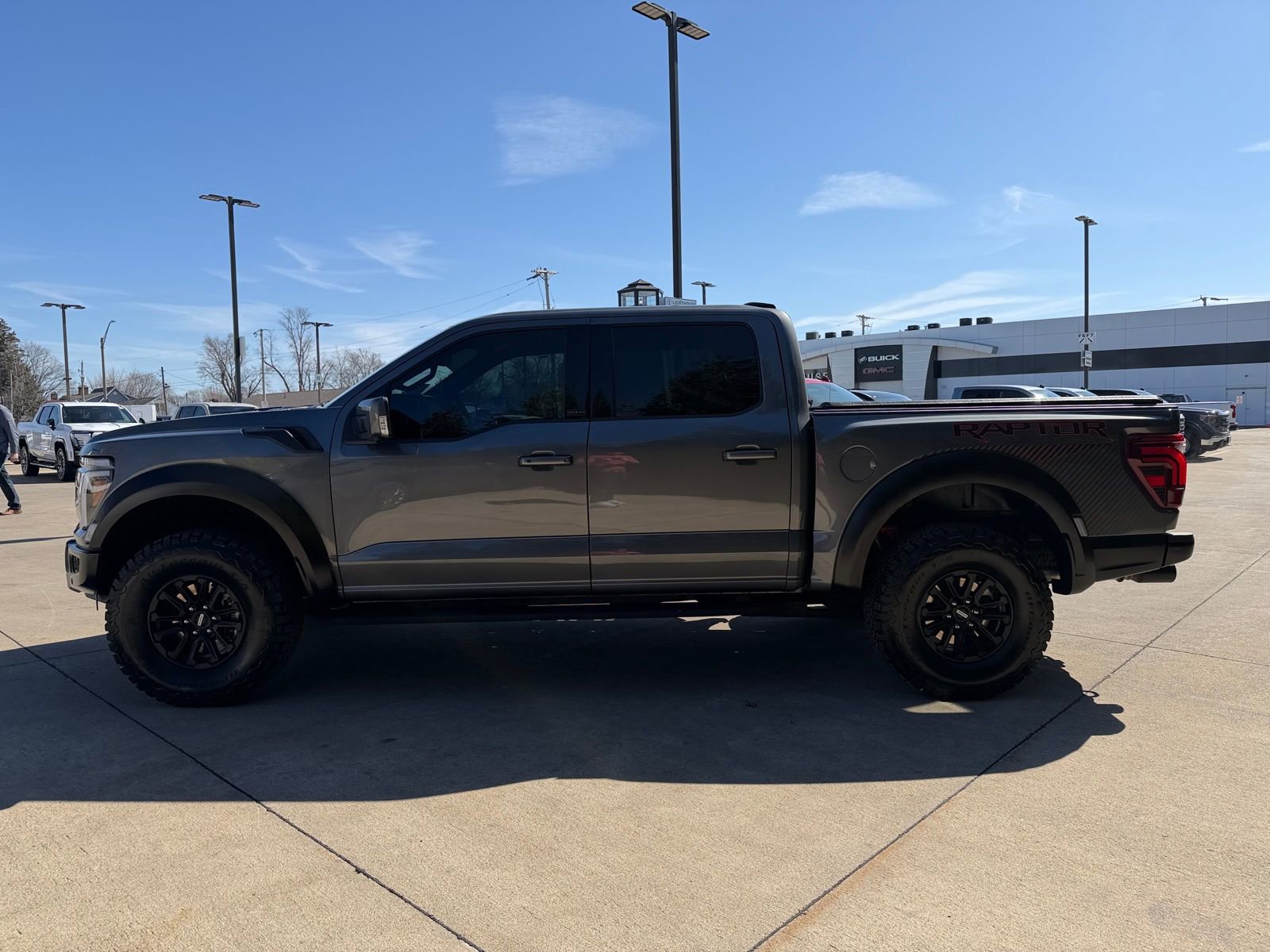 Used 2025 Ford F150 Raptor AWD/4WD image 8
