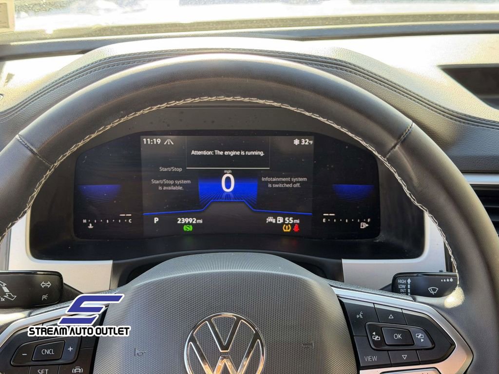 Used 2022 Volkswagen Atlas Cross Sport SE image 32