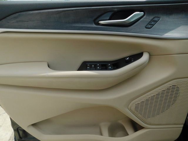 Used 2023 Jeep Grand Cherokee Limited image 9