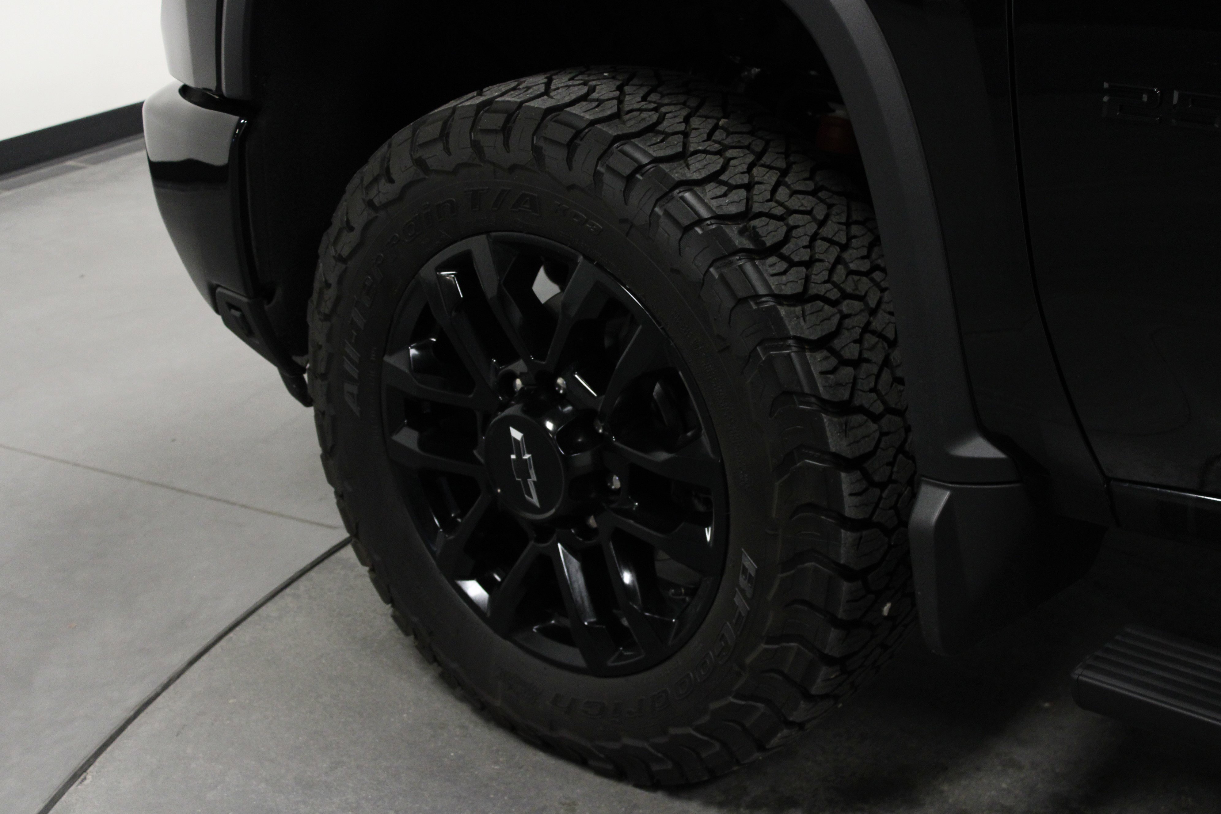 Used 2025 Chevrolet Silverado 2500 LT image 10