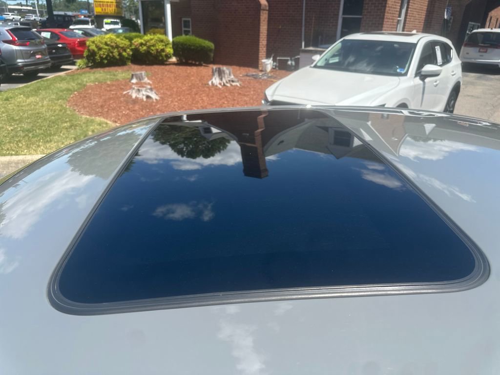 Used 2023 Dodge Charger GT w/ Blacktop Package RWD image 13
