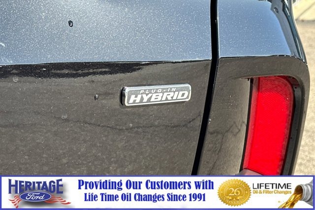 New 2025 Ford Escape SE w/ Class II Trailer Tow Package image 23