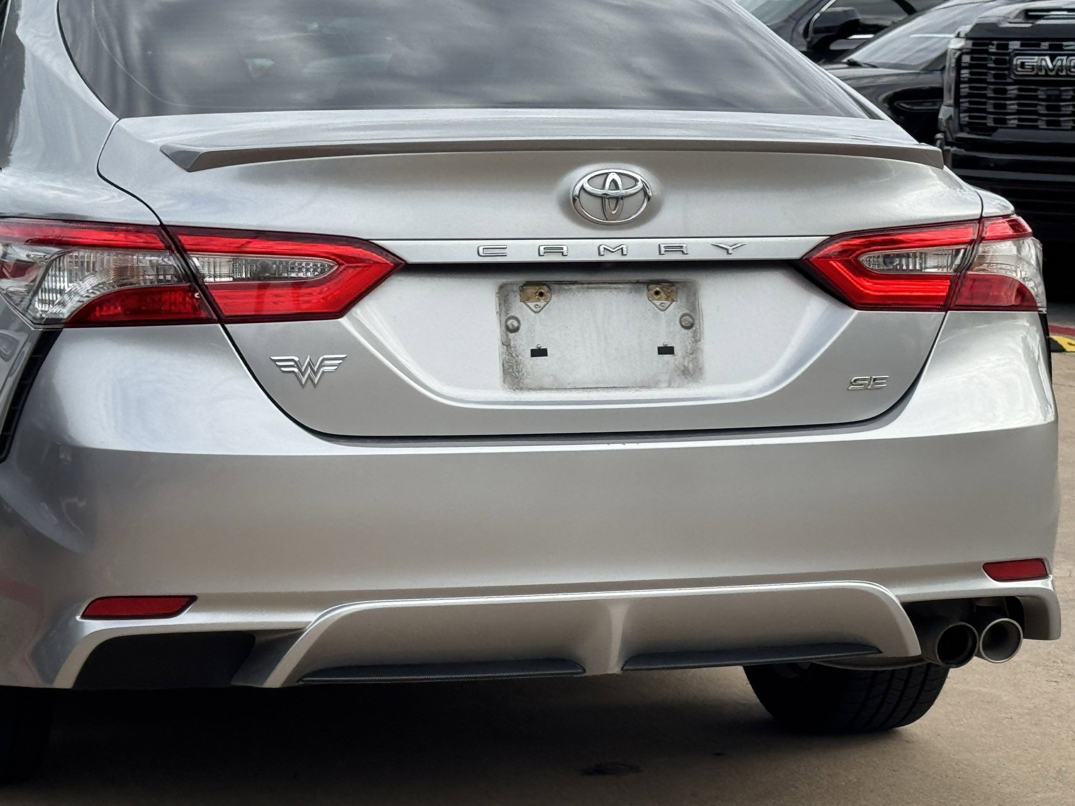 Used 2018 Toyota Camry SE FWD image 9