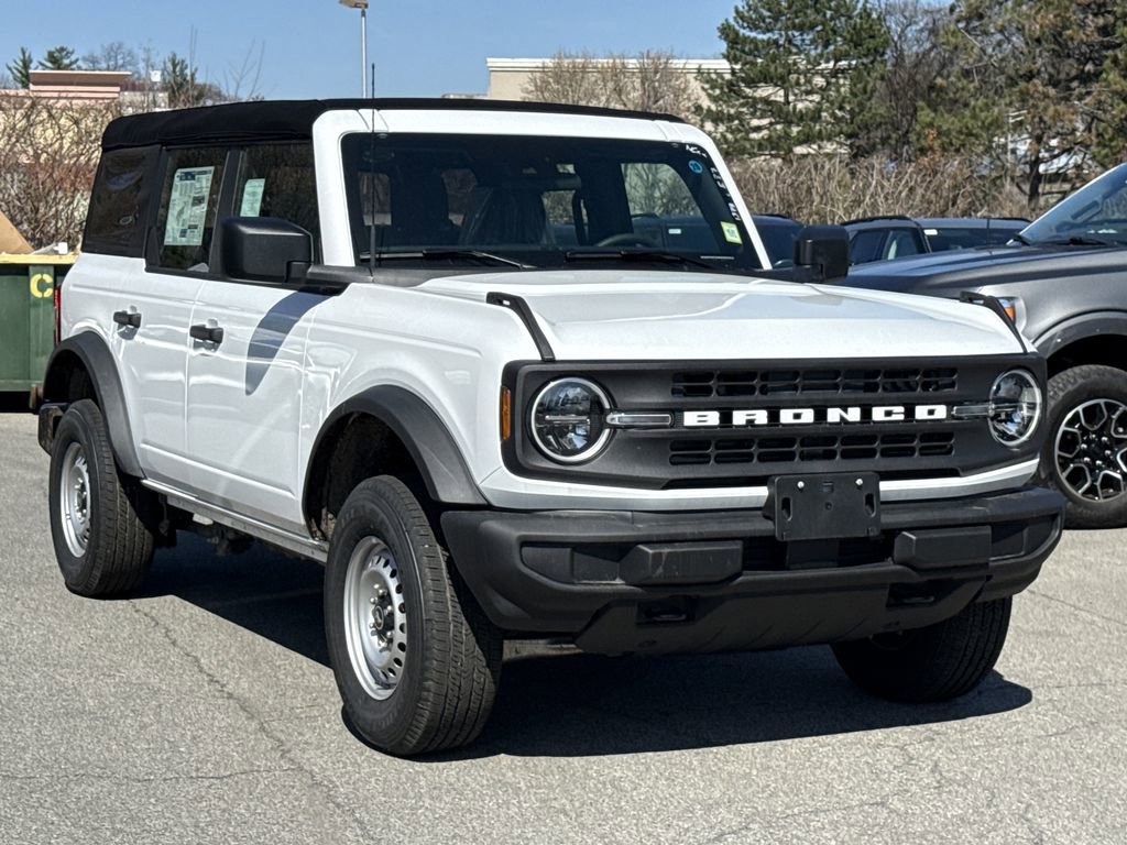 New 2025 Ford Bronco 4-Door image 1