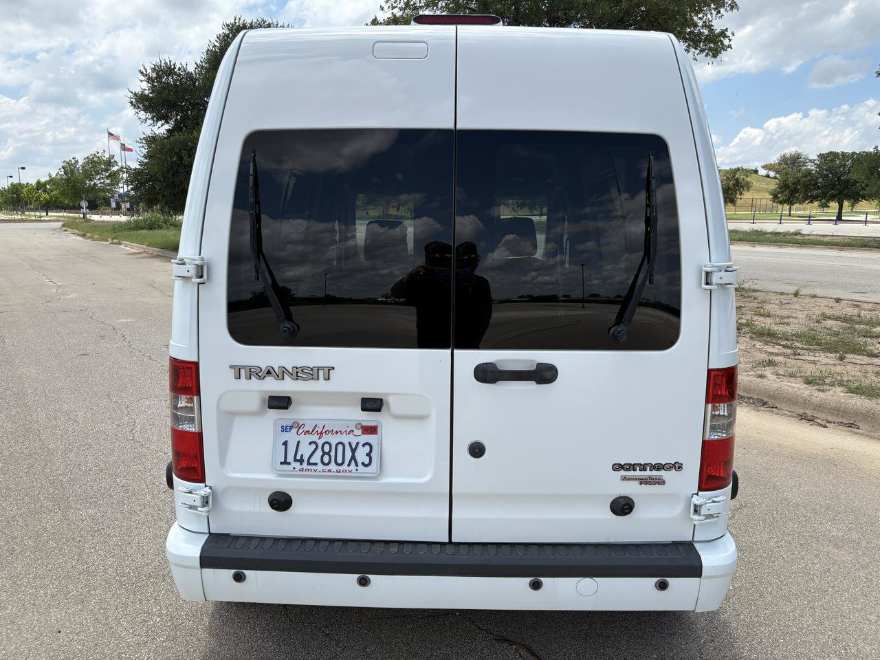 Used 2010 Ford Transit Connect XLT FWD image 9