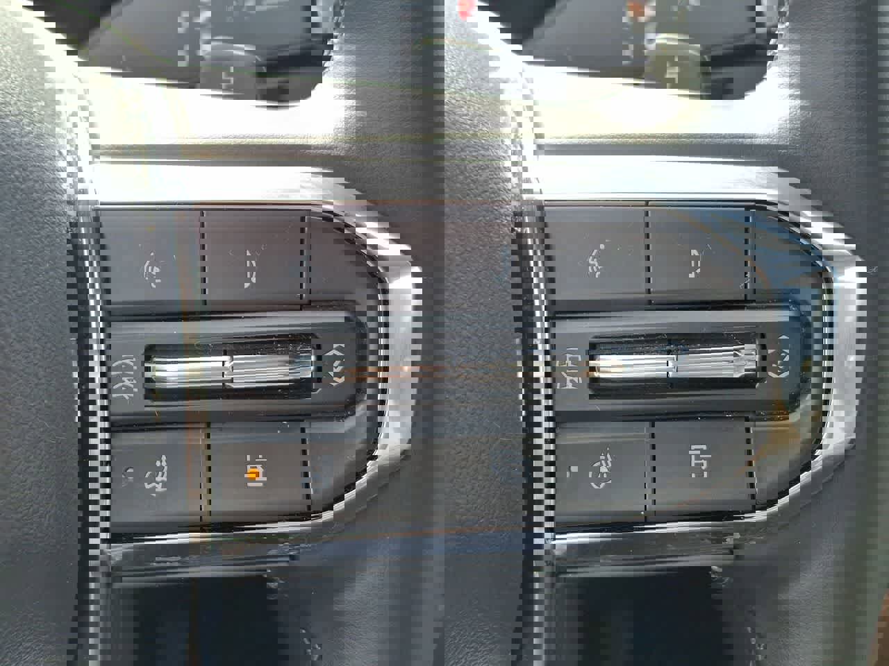 Used 2026 GMC Terrain Elevation image 24