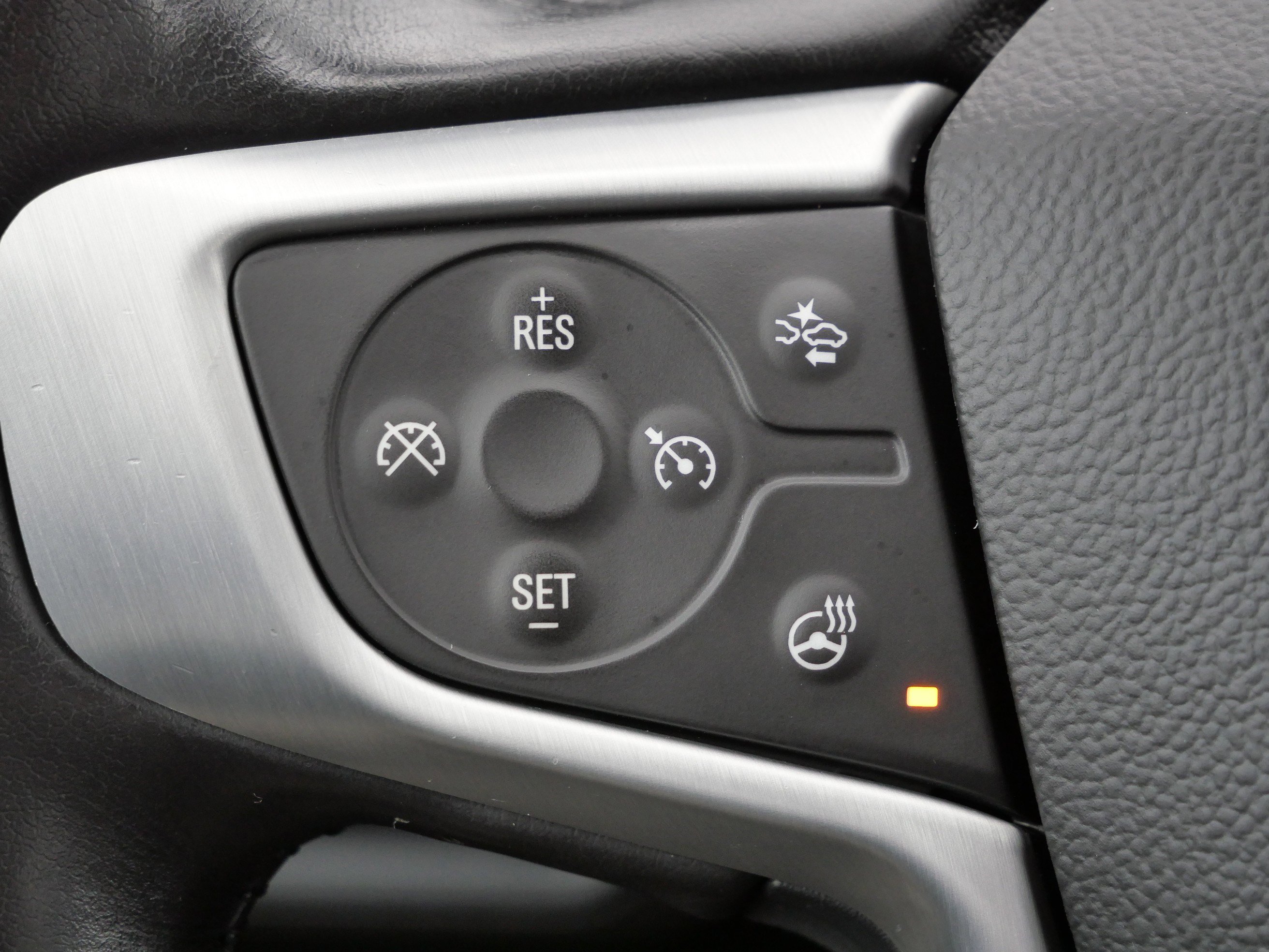 Used 2022 GMC Acadia SLT w/ Elevation Edition image 33