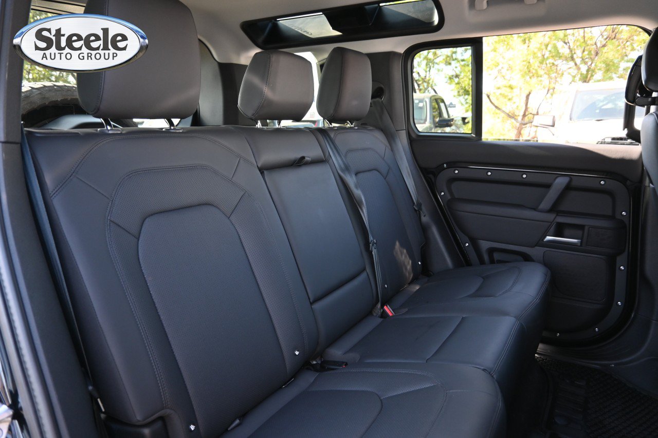Used 2025 Land Rover Defender 110 S AWD/4WD image 24