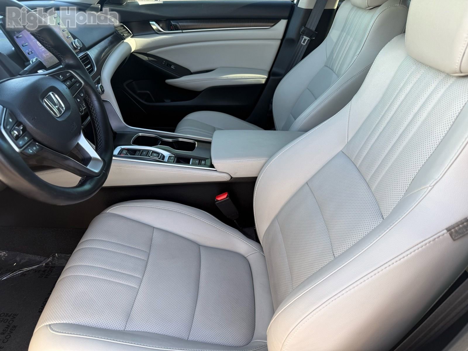 Used 2022 Honda Accord Touring image 14