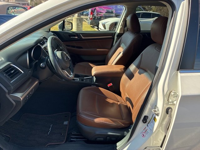 Used 2018 Subaru Outback 3.6R Touring w/ Popular Package #3 image 3