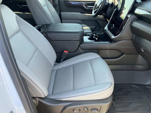 Used 2025 GMC Yukon XL Elevation w/ Elevation Premium Package image 25