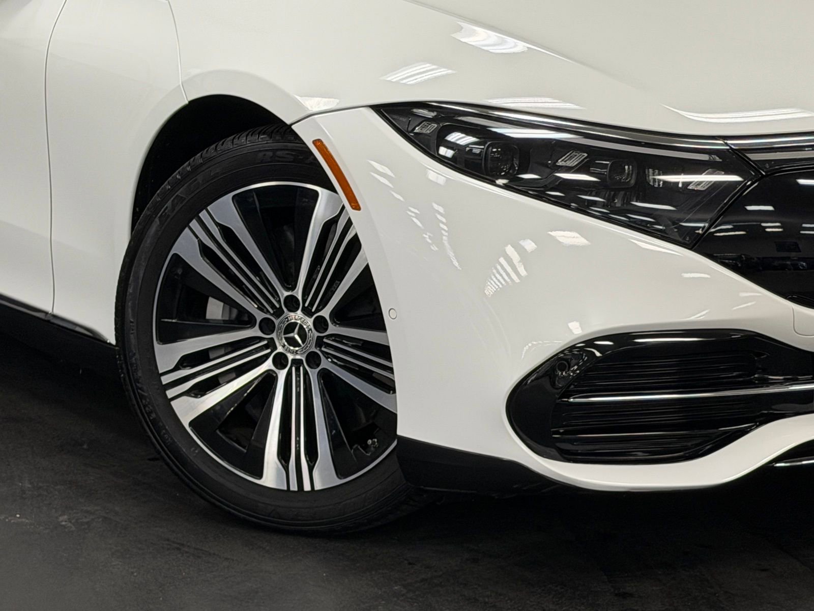 Certified 2023 Mercedes-Benz EQS 450+ Sedan image 4