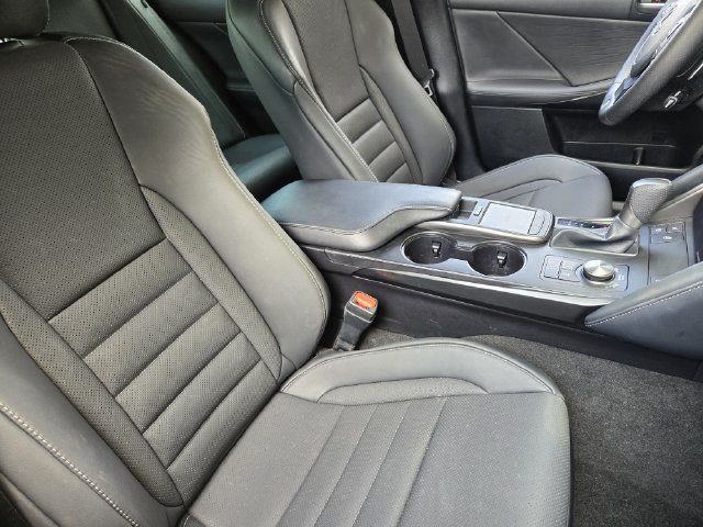 Used 2023 Lexus IS 350 F Sport w/ Navigation Package RWD image 11